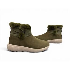 Skechers On-The-Go City 2 Cozy Vibe Suede Boots Women’s 6.5 Olive NIB